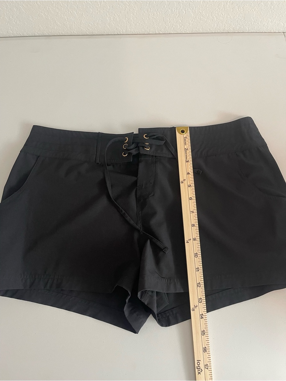 La Blanca All Aboard 3" Board Shorts Swim Cover Up Black Women's Size L - Picture 9 of 9